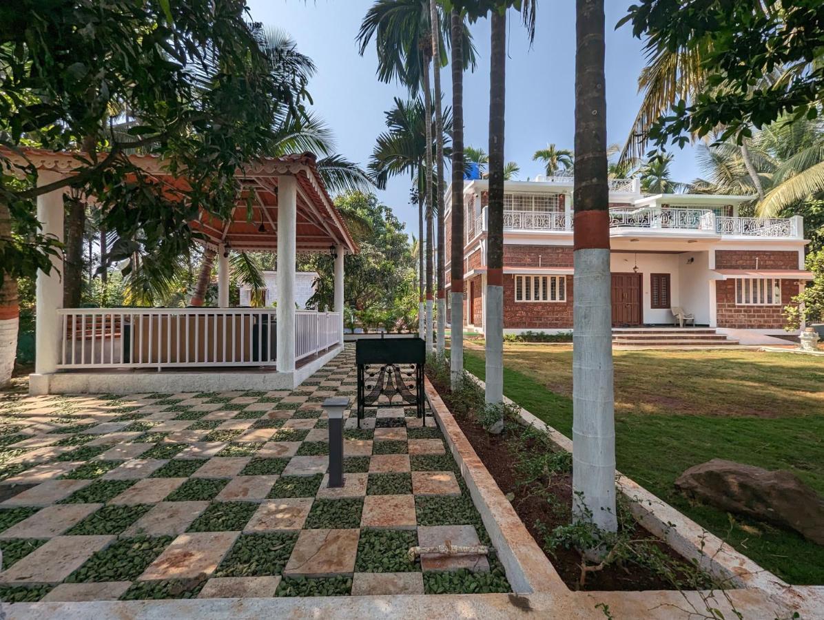 Sundeck Villa Алибаг Экстерьер фото